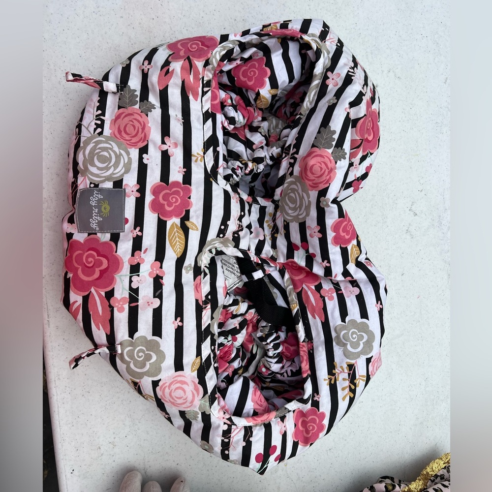 Itzy Ritzy shopping cart cover